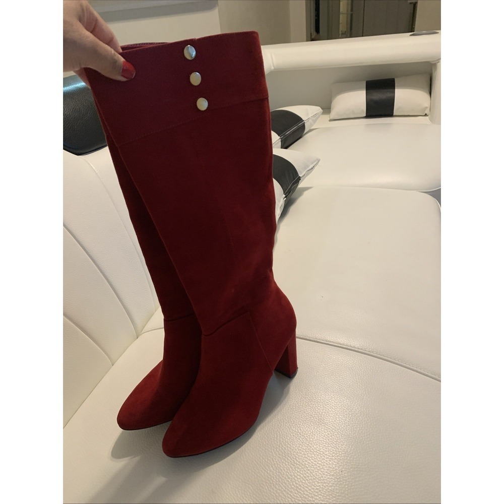 jones new york women's Boots Size 7 Red Suede